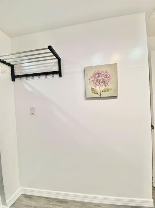 Pink Cozy House 2 Bedrooms Роузмийд Екстериор снимка